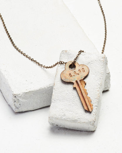 N - Wedding Date Classic Key Necklace Necklaces The Giving Keys 