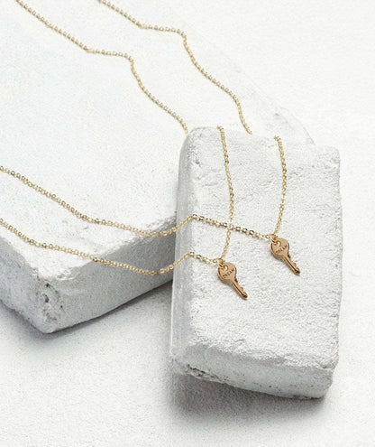 Best Friend Mini Key Necklace Set (2) Necklaces The Giving Keys DREAM Gold 